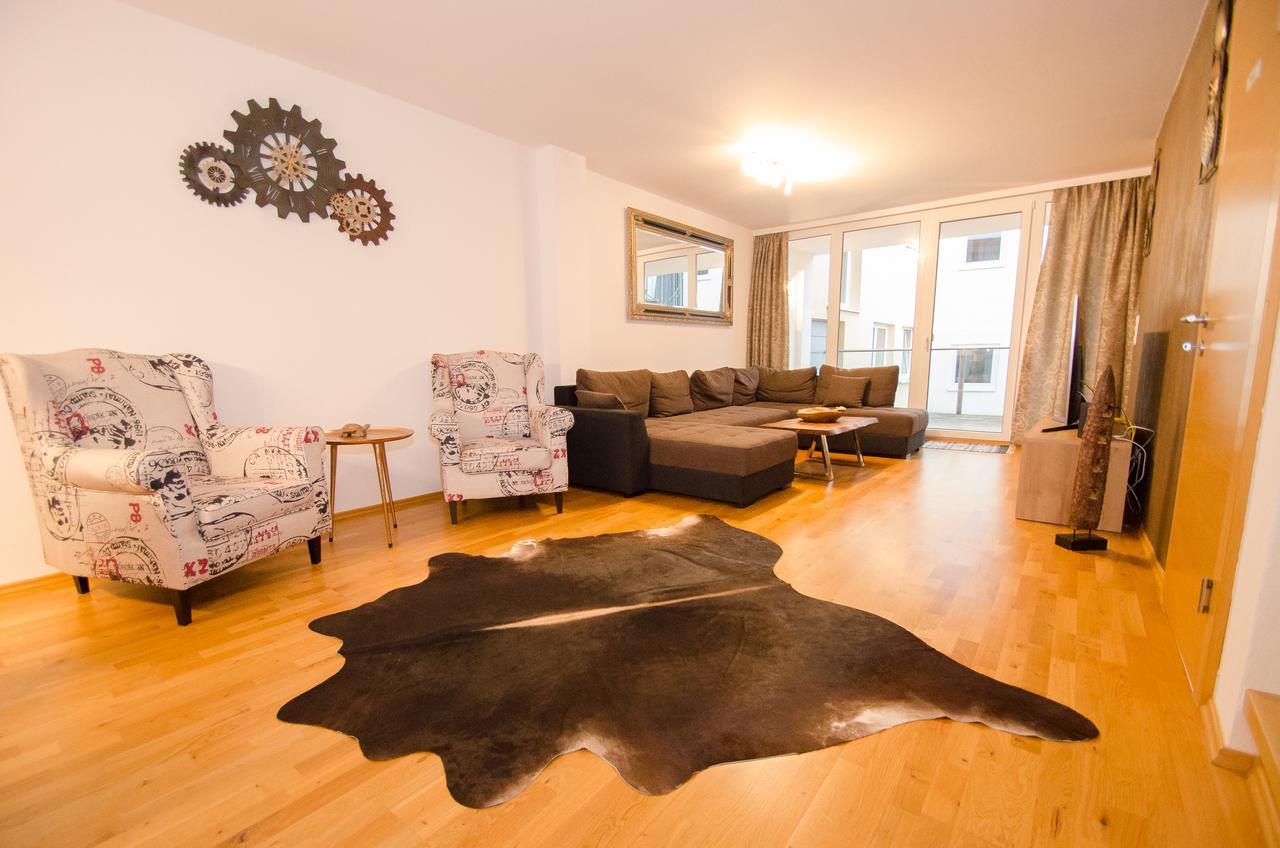 Penthouse Seven By All In One Apartments Zell am See Exterior foto